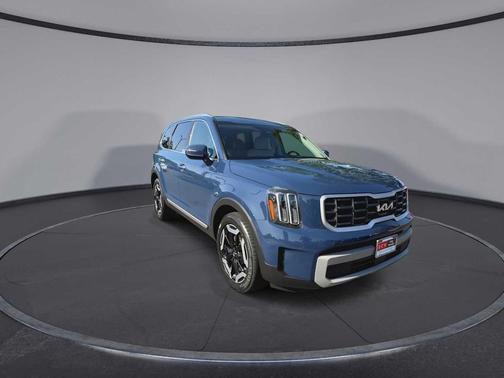 Midnight Lake Blue 2023 Kia Telluride S