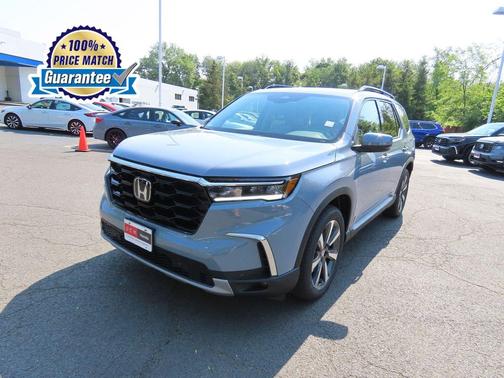 2025 Honda Pilot Touring 8-Passenger