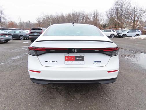 Platinum White Pearl 2026 Honda Accord Hybrid Sport