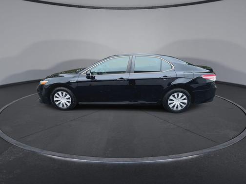 2018 Toyota Camry Hybrid LE