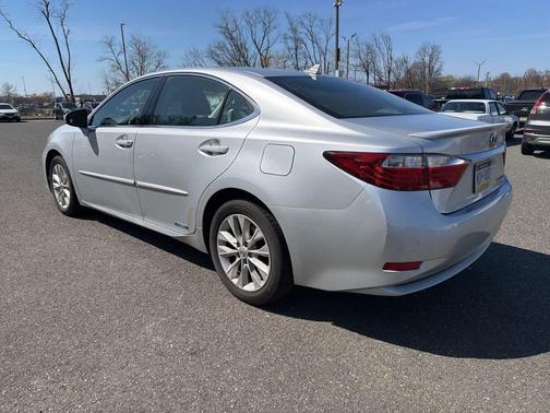 2013 Lexus ES 300h Base