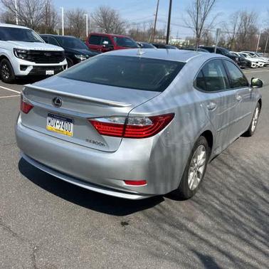 Silver Lining Metallic 2013 Lexus ES 300h Base