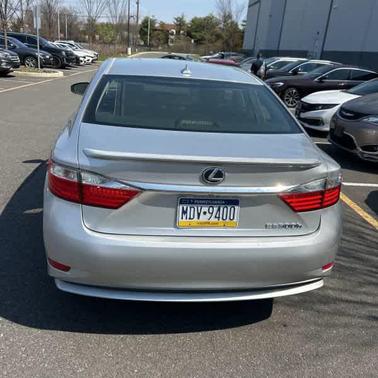 Silver Lining Metallic 2013 Lexus ES 300h Base