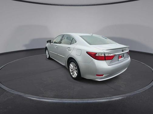 2013 Lexus ES 300h Base