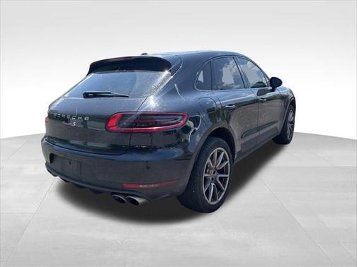 2018 Porsche Macan Base