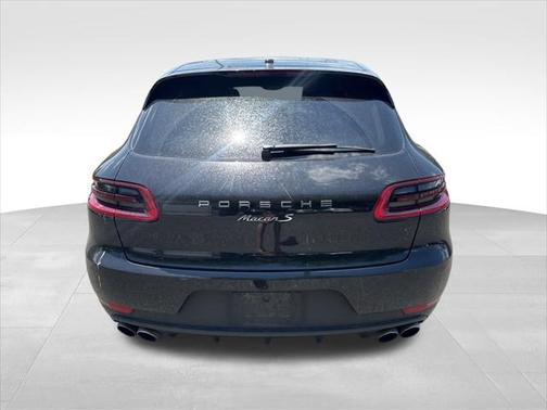 2018 Porsche Macan Base