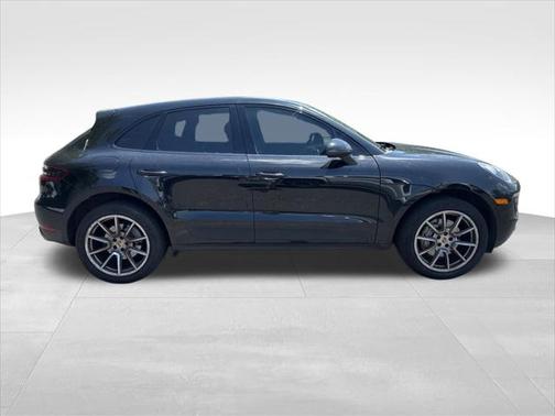 2018 Porsche Macan Base