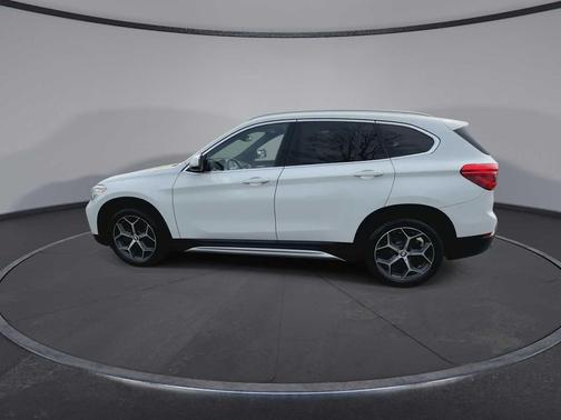 Alpine White 2018 BMW X1 xDrive28i