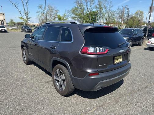 Granite Crystal Metallic Clearcoat 2019 Jeep Cherokee Limited