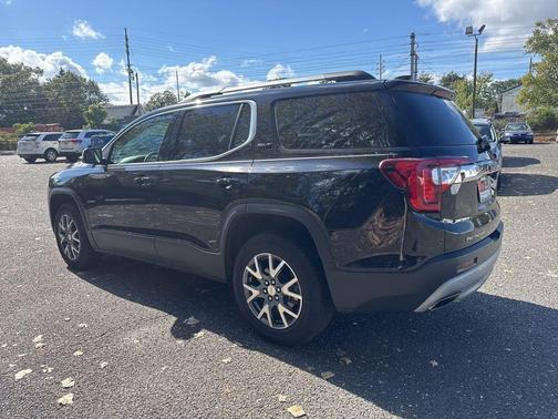 2023 GMC Acadia FWD SLT
