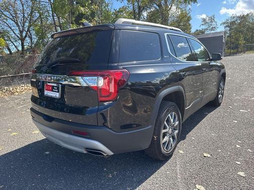 2023 GMC Acadia FWD SLT