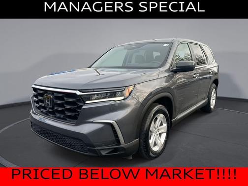 2023 Honda Pilot AWD LX