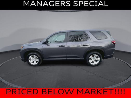 2023 Honda Pilot AWD LX