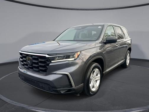 2023 Honda Pilot AWD LX