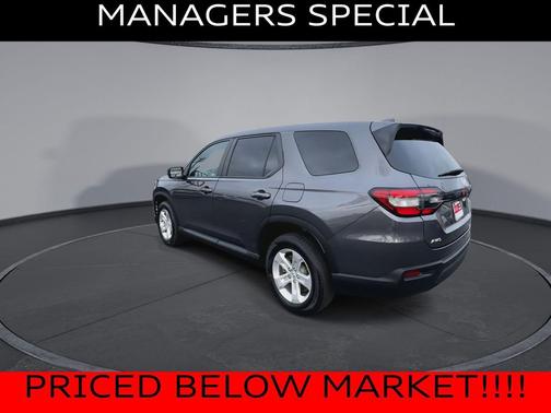 2023 Honda Pilot AWD LX