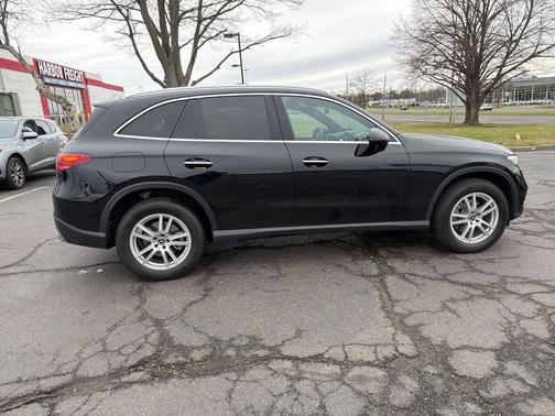2023 Mercedes-Benz GLC 300 4MATIC