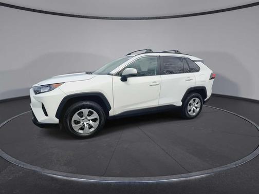 Super White 2019 Toyota RAV4 LE