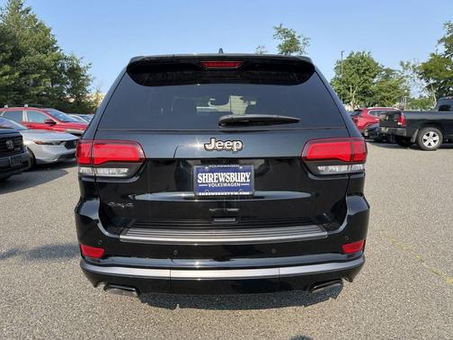 Diamond Black Crystal Pearlcoat 2020 Jeep Grand Cherokee High Altitude