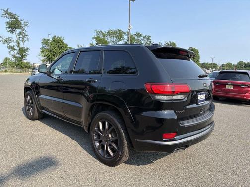 Diamond Black Crystal Pearlcoat 2020 Jeep Grand Cherokee High Altitude