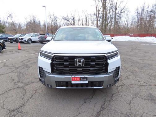 Platinum White Pearl 2026 Honda Pilot Touring 8-Passenger