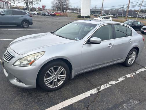 2013 INFINITI G37x Base
