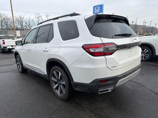 2025 Honda Pilot Elite