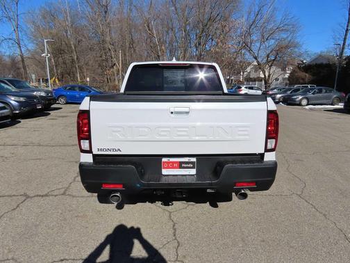Platinum White Pearl 2026 Honda Ridgeline RTL