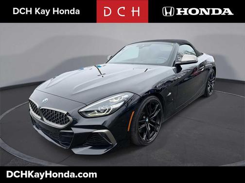 Black Sapphire Metallic 2022 BMW Z4 M40i
