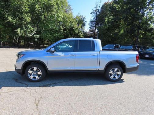 Solar Silver Metallic 2026 Honda Ridgeline RTL