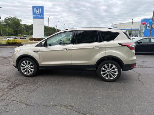 WHITE GOLD METALLIC 2017 Ford Escape Titanium