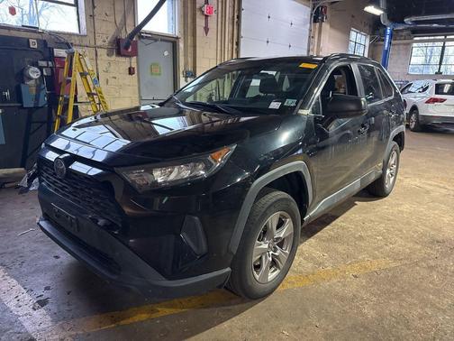 2022 Toyota RAV4 Hybrid LE