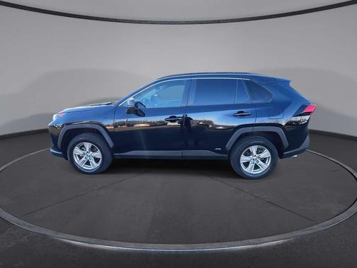 2022 Toyota RAV4 Hybrid LE