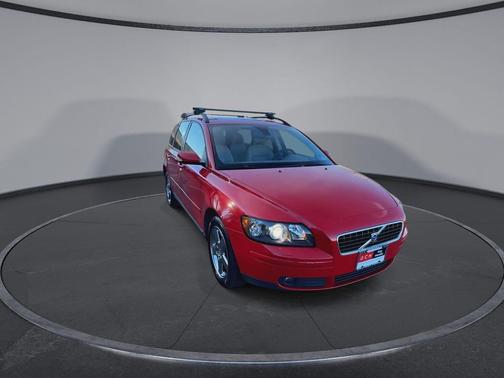 2005 Volvo V50 T5