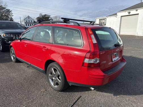 2005 Volvo V50 T5