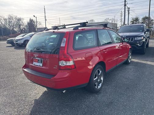 2005 Volvo V50 T5