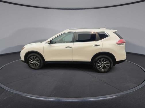 Pearl White 2016 Nissan Rogue SL