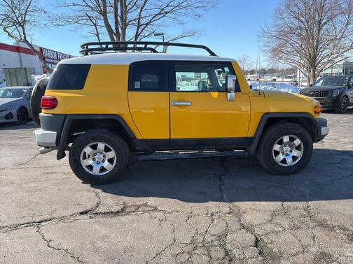 2010 Toyota FJ Cruiser Base