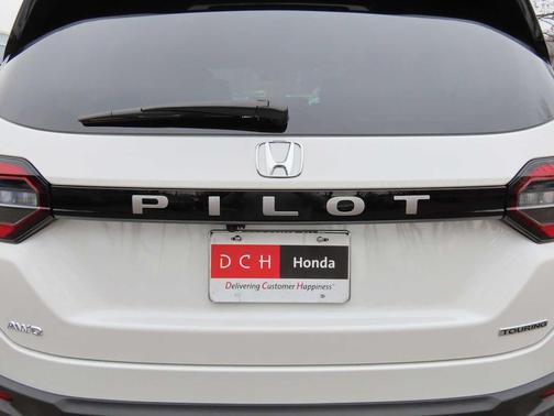 2026 Honda Pilot Touring 8-Passenger