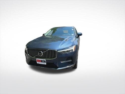 2022 Volvo XC60 B5 Inscription
