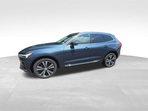 2022 Volvo XC60 B5 Inscription