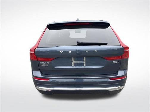 2022 Volvo XC60 B5 Inscription