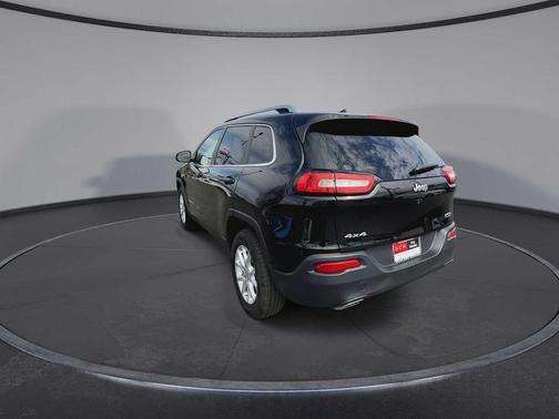 Diamond Black Crystal Pearlcoat 2018 Jeep Cherokee Latitude Plus