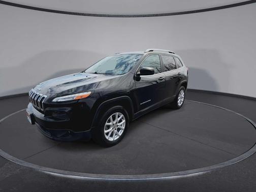 Diamond Black Crystal Pearlcoat 2018 Jeep Cherokee Latitude Plus