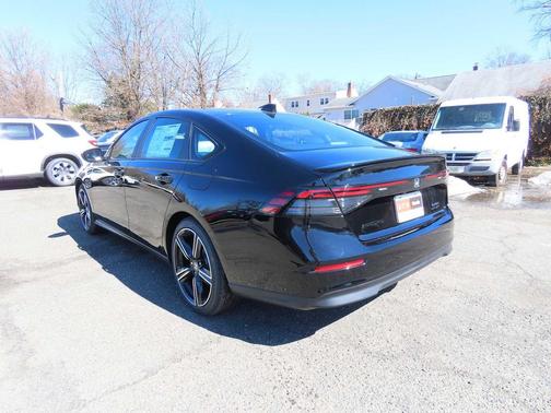 Crystal Black Pearl 2026 Honda Accord Hybrid Sport