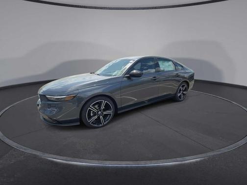 Meteorite Gray Metallic 2026 Honda Accord SE