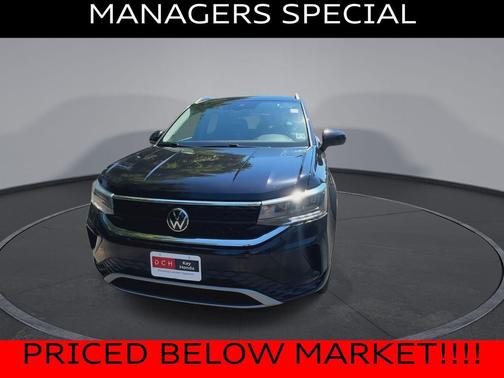 2023 Volkswagen Taos 1.5T SE
