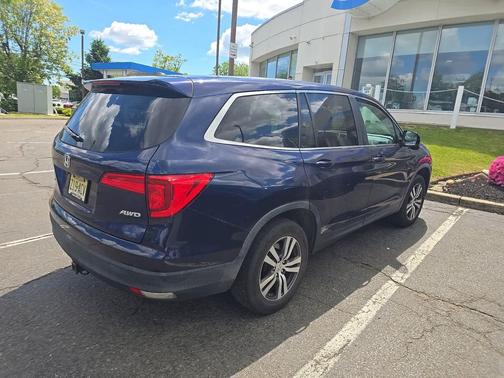 Blue 2018 Honda Pilot EX-L