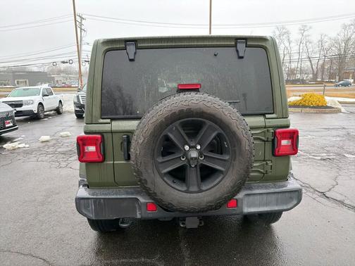 2021 Jeep Wrangler Unlimited Sahara