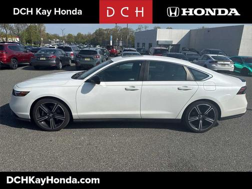 Platinum White Pearl 2023 Honda Accord Hybrid Sport