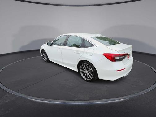 Platinum White Pearl 2022 Honda Civic Touring